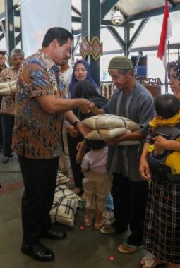 Nana Sudjana Resmikan Delapan Proyek di Purworejo