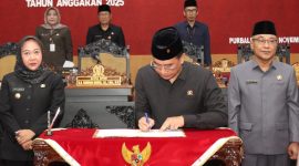 Pemkab dan DPRD Purbalingga Sepakati Propemperda dan APBD Tahun 2025.