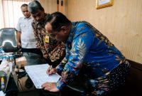Pemerintah Kota Magelang menerima Uang Ganti Kerugian (UGK) atas aset tanah yang terdampak pembangunan jalan tol Yogyakarta-Bawen II.
