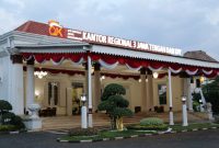 Kantor OJK Regional 3 Jawa Tengah.