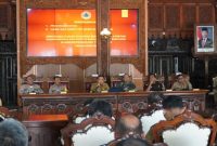 Rapat Koordinasi Kesiapsiagaan Penanggulangan Bencana, di Pendapa RA Kartini Jepara, Senin (9/12/2024).