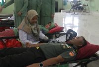 Kaajendam IV/Diponegoro Kolonel Caj Yudi Wahyudi, melaksanakan Donor Darahh di Aula Vijaya Kusuma Ajendam IV/Diponegoro, pada Senin (9/12/2024).
