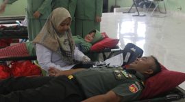 Kaajendam IV/Diponegoro Kolonel Caj Yudi Wahyudi, melaksanakan Donor Darahh di Aula Vijaya Kusuma Ajendam IV/Diponegoro, pada Senin (9/12/2024).