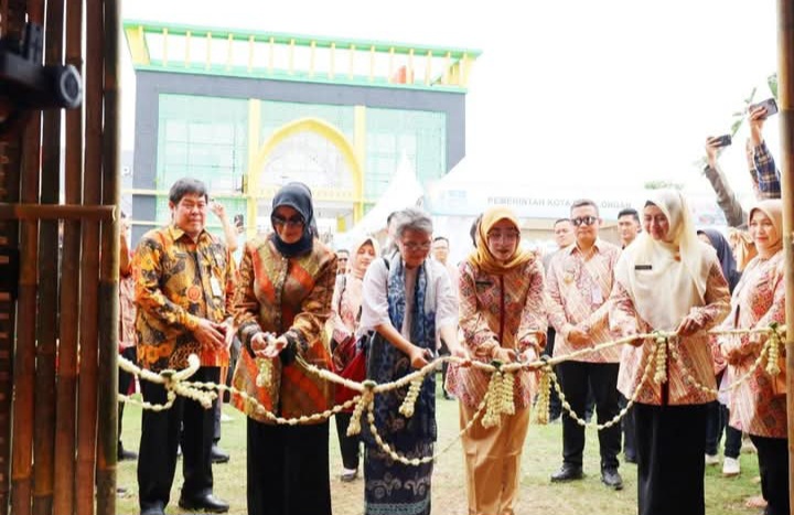 Pembukaan PBN Tahun 2024, di Gapura Nusantara Alun-Alun Kota Pekalongan, Rabu (4/12/2024).