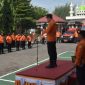 Kepala Kantor Basarnas Semarang, Budiono memimpin apel pembukaan pelaksanaan Siaga SAR Khusus di lingkungan kerja Kantor Pencarian dan Pertolongan Semarang, Rabu (18/12/24).