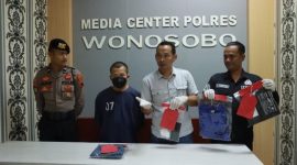 Polres Wonosobo Bekuk Pelaku Penggelapan Handphone di Konter Serayu Cellular.