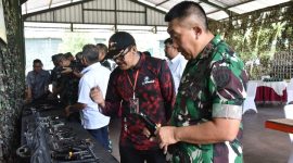 Gubernur Akademi Militer (Akmil), Mayjen TNI R. Sidharta Wisnu Graha beserta jajaran, melaksanakan kunjungan kerja ke PT Pindad Bandung, Senin (16/12/2024).