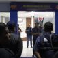 Badan Narkotika Nasional Provinsi (BNNP) Jawa Tengah bekerjasama dengan Kodim Kota Semarang dan Polsek Semarang Barat, melaksanakan razia dan tes urine tempat hiburan malam (THM) di kawasan eks lokalisasi Sunan Kuning (SK), Semarang Barat, Jumat-Sabtu (20-21/12/24).