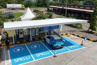 Stasiun Pengisian Kendaraan Listrik Umum (SPKLU).