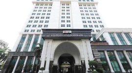 Kantor OJK Pusat.