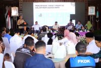 Penjabat (Pj.) Bupati Kudus Herda Helmijaya saat memberikan sambutan.