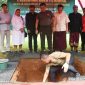 Pangdam IV/Diponegoro, Mayjen TNI Deddy Suryadi melakukan peletakan batu pertama pembangunan gereja di Komplek Kodam IV/Diponegoro, disaksikan seluruh PJU Makodam serta FKUB Jawa Tengah, Jumat (24/1/2025).