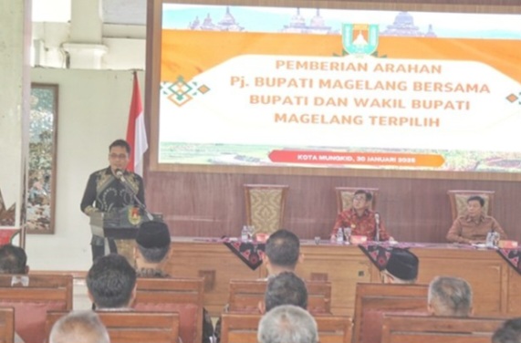 Bupati Magelang terpilih periode 2025-2029, Grengseng Pamuji memberikan sambutan di Pendopo Soepardi, Setda Kabupaten Magelang, Kamis (30/1/2025).