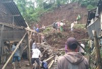 Hujan Deras, Picu Lonsor di Desa Windusari, Kabupaten Magelang.