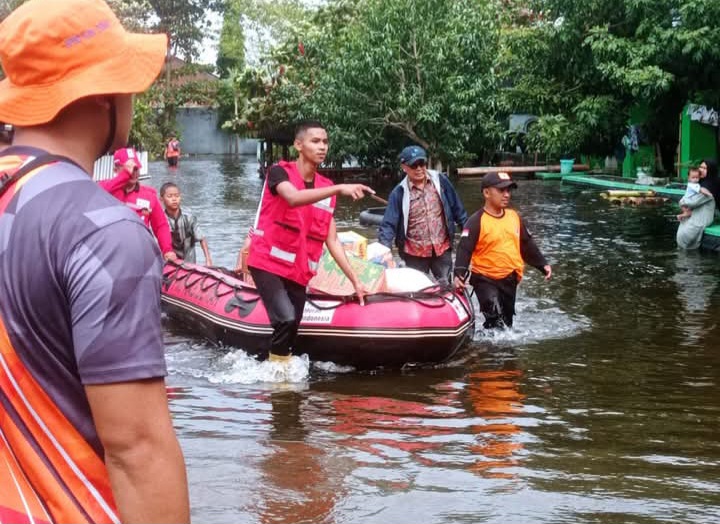 PMI Serahkan Bantuan Sembako di Pondok Rehabilitasi Jiwa.