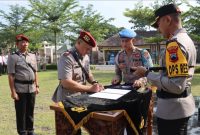 Kapolres Demak, AKBP Ari Cahya Nugraha pimpin Sertijab Wakapolres dan Kasat Reskrim Polres Demak,
di lapangan Wicaksana Laghawa, Kamis (13/2/2025).
