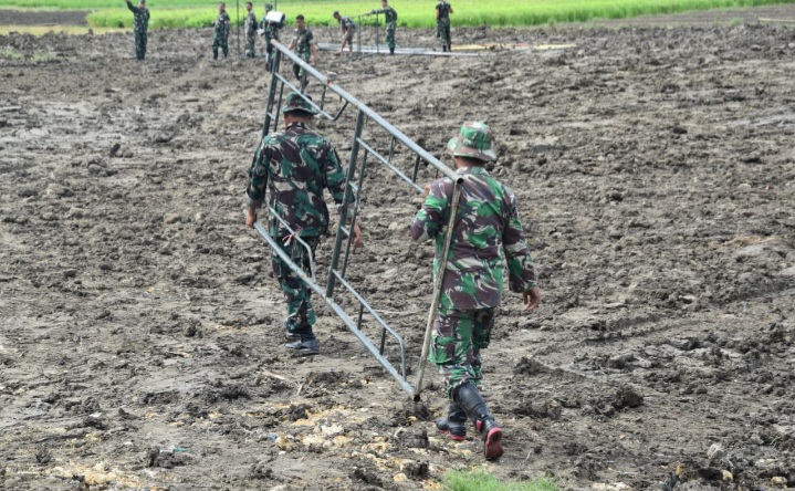Lapangan desa Bandungrejo, Kecamatan Karanganyar, Kabupaten Demak, siap untuk upacara pembukann TMMD Reguler Ke - 123 Tahun 2025,  Kodim 0716/Demak.