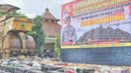 Sebanyak 3.554 botol minuman keras (Miras) berbagai merek disita dan dimusnahkan oleh jajaran Polresta Magelang, Senin (17/2/2025).