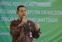 Kepala BNNP Jateng, Brigjen Pol. Agus Rohmat saat menjadi narasumber utama Benchmarking Penggiat Anti Narkoba di UIN Walisongo, Jumat (21/2).