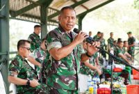 Gubernur Akmil, Mayjen TNI Arnold A.P. Ritiauw, secara resmi membuka Kejuaraan Grasstrack dan Enduro Akmil Tahun 2025 di Sirkuit Gembung,  Pancaarga, Akmil, Sabtu (22/2/2025).