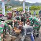 Para personil TMMD Kodim 0705/ Magelang sedang membangun akses Wisata Tol Kahyangan.