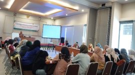 Pengurus Koperasi Purna Migran Sejahtera sedang mengiluti pelatihan manajerial.