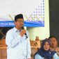 Bupati Rembang, H. Harno, saat memberikan sambutan dalam acara penyerahan uang ganti untung secara simbolis milik warga yang digunakan untuk pembangunan Embung Kaliombo di Kecamatan Sulang, Kamis (6/3).