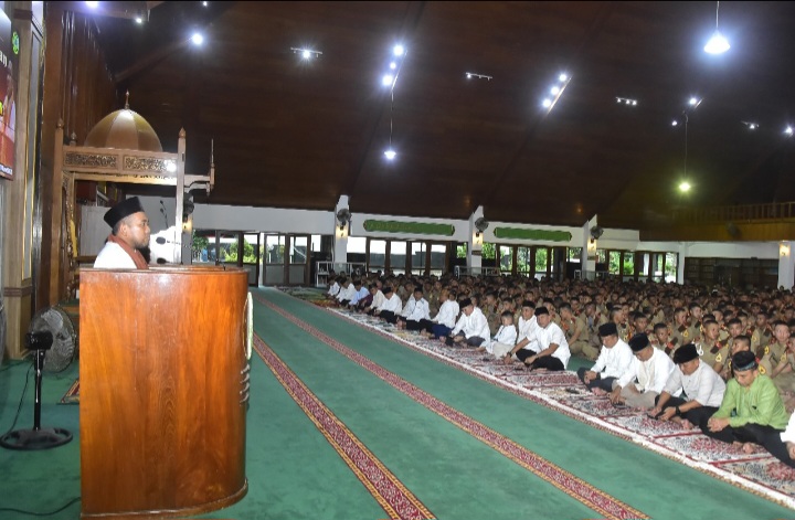 Peringatan Nuzulul Qur’an 1446 Hijriah/2025 Masehi di Masjid Al-Jihad Kesatrian Akmil, Selasa (18/3/2025).