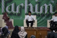 Kepala BNNP Jateng, Brigjen Pol Dr. H. Agus Rohmat (tengah) dan Ketua Ganas Annar MUI Jawa Tengah, Dr. KH. Multazam Ahmad, MA bertindak selaku narasumber Talkshow Ramadan Hingga Maghrib (Tarhim) di MAJT, Rabu (19/3/2025).
