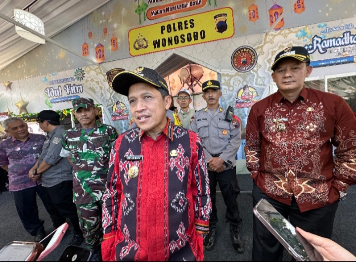 Bupati Wonosobo, Afif Nurhidayat bersama Wakil Bupati Wonosobo Amir Husein dan jajaran Forkompinda melakukan pemantauan Posko Terpadu Pengamanan dan Pelayanan Hari Idul Fitri 1446 H, Selasa (25/3/2025).