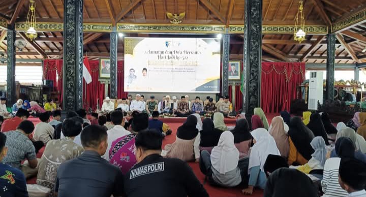 Selamatan dan Do'a Bersama Hari Jadi ke-522 Kabupaten Demak di Pendopo Satya Bhakti Praja pada Kamis (27/3/25).