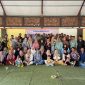 Para alumni SMPN 1 Lasem 94 yang hadir diacara halal bihalal di rumah makan Kebon Jati Kecamatan Pamotan, Kamis (3/4/2025).