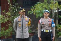 Kapolres Demak, AKBP Ari Cahya Nugraha, saat apel pagi di Lapangan Wicaksana Leghawa, Mapolres, Rabu (9/4).