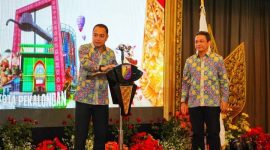 Wali Kota Pekalongan, HA Afzan Arslan Djunaid atau yang akrab disapa Mas Aaf (kiri), resmi terpilih sebagai Ketua Komisariat Wilayah (Komwil) III Asosiasi Pemerintah Kota Seluruh Indonesia (APEKSI) periode 2025–2029.
