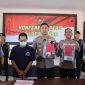 Kapolres Demak, AKBP Ari Cahya Nugraha (tengah) saat gelar perkara di Mapolres Demak, Selasa, (29/4/2025).