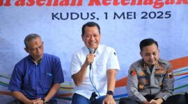 Bupati Kudus, Sam’ani Intakoris, dalam acara Halalbihalal Sarasehan Ketenagakerjaan di Kantor DPC KSPSI Kabupaten Kudus, Kamis (1/5/2025).