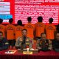 Kapolrestabes Semarang, Kombes Pol M.Syahduddi (tengah) saat jumpa pers dalam aksi unjuk rasa Mayday rusuh, Sabtu (3/5/2025).