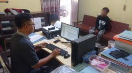 Abdur Rohman (19), pelaku perusakan terhadap isi rumah warga Desa Karangrejo, Kecamatan Bonang, Kabupaten Demak, sedang dimintai keterangan anggota Polres Demak.