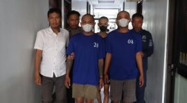 Tiga orang pelaku pembacokan saat gelar perkara di Mapolres Demak, Selasa (27/5).