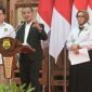 Menteri Energi dan Sumber Daya Mineral, Bahlil Lahadalia (tengah).