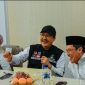 Bupati Wonosobo, Afif Nurhidayat kanan) saat mendampingi Menteri Sosial Republik Indonesia, Saifullah Yusuf (Gus Ipul), di gedung Balai Latihan Kerja (BLK), sebagai lokasi sementara Sekolah Rakyat Kabupaten Wonosobo, Minggu (1/6/2025)..