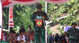 Komandan Kodim 0718/Pati, Letkol Inf Jon Young Saragi, memimpin langsung jalannya prosesi penutupan TMMD Sengkuyung Tahap II TA 2025, Rabu (4/6).