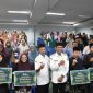 Sebanyak 100 hafidz dan hafidzah di Kabupaten Demak menerima bantuan sosial masing-masing sebesar Rp.2 juta dari Pemerintah Kabupaten Demak.