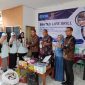 Kepala BNNP Jateng, Brigjen Pol. Dr. H. Agus Rohmat menyerahkan bantuan alat dan bahan produksi usaha abon bandeng untuk masyarakat Kelurahan Purwoyoso, Kota Semarang.