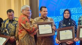 Kepala BNN Provinsi Jawa Tengah, Brigjen Pol. Agus Rohmat menerima  penghargaan nasional dari BNN RI atas kontribusi BNN Jateng dalam penguatan program Pencegahan dan Pemberantasan Penyalahgunaan dan Peredaran Gelap Narkotika (P4GN) berbasis komunitas. 