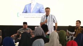 Anggota Komisi IX DPR RI, Edy Wuryanto di acara Komunikasi, Informasi, dan Edukasi (KIE) tentang keamanan pangan dan pencegahan stunting di Pendopo Museum Kartini, Sabtu (12/7).
