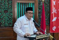 Ketua Dewan Kehormatan PMI Rembang, M. Hanies Cholil Barro’ atau Gus Hanies.