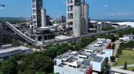 PLTS Atap berkapasitas 6,4 Megawatt peak untuk mendukung operasional pabrik Solusi Bangun Indonesia di Tuban, Jawa Timur. 

