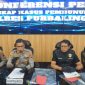 Kapolres Purbalingga, AKBP Achmad Akbar  didampingi Wakapolres, Kompol Agus Amjat, Kasat Reskrim, AKP Siswanto dan Kasi Humas, AKP Setyo Hadi saat jumpa pers di Aula Wicaksana Laghawa, Mapolres Purbalingga, Rabu (1/10/2025) siang.
