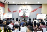 Kepala Eksekutif Pengawas Inovasi Teknologi Sektor Keuangan, Aset Keuangan Digital, dan Aset Kripto OJK, Hasan Fawzi, saat memberikan sambutan dalam Peluncuran Infinity Hackathon OJK-Ekraf 2025 dengan mengusung tema “Akselerasi Ekonomi Kreatif melalui Inovasi Digital dan Desentralisasi”, yang diselenggarakan di Ruang Pusat Inovasi OJK, OJK Infinity, Jakarta, Rabu (8/10).